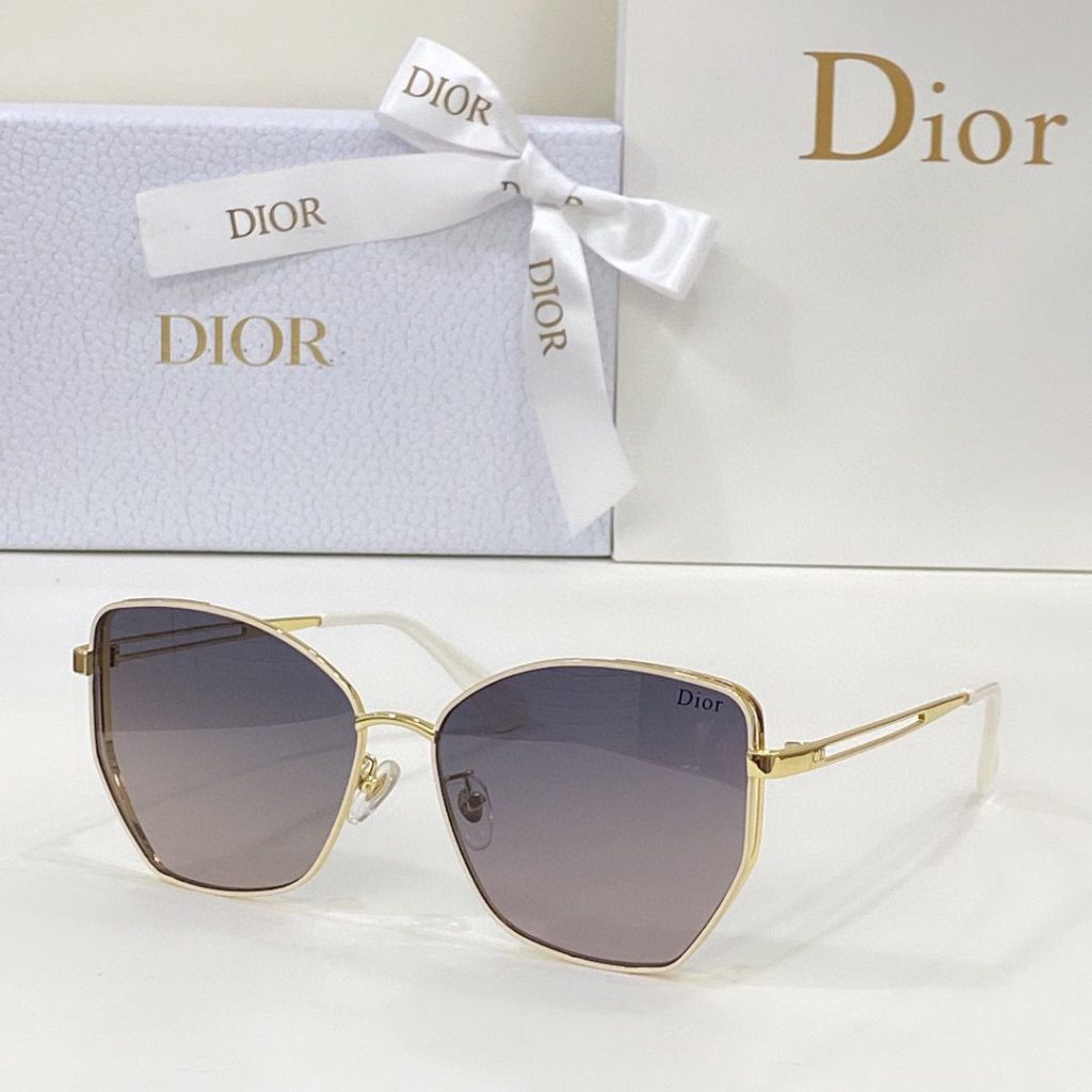 Miss Dior B2U