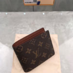 Louis Vuitton Multiple Wallet Monogram Canvas For Men, Men's Wallet 4.5in/11.5cm LV M60895