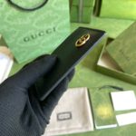 Gucci GG Marmont Card Case Rough Black Gold Toned Hardware For Men 4in/10cm 657588 DJ20T 1000