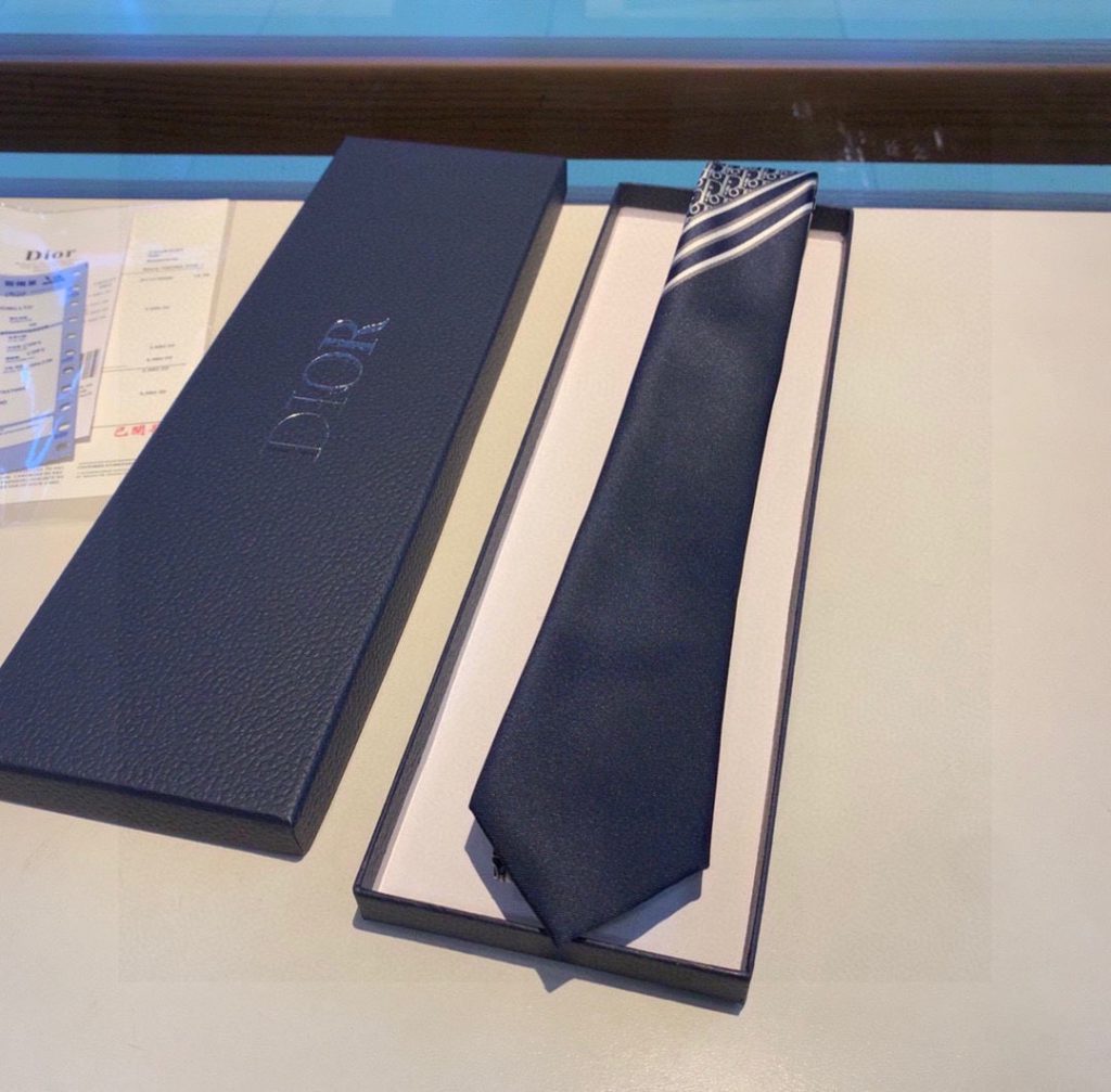 Dior Striped Dior Oblique Tie Navy Blue/White And Gray Silk Dior Men Tie 01C1047A0266_C588