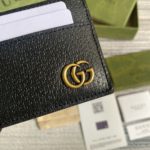 Gucci GG Marmont Card Case Black Gold Toned Hardware For Men 4in/10cm 657588 DJ20T 1000