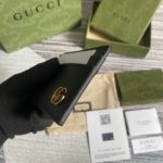 Gucci GG Marmont Card Case Black Gold Toned Hardware For Men 4in/10cm 657588 DJ20T 1000