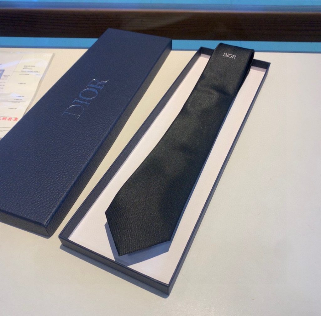 Dior 'Dior' Ribbon Tie Black Silk Dior Men Tie 29C1047A0675_C981
