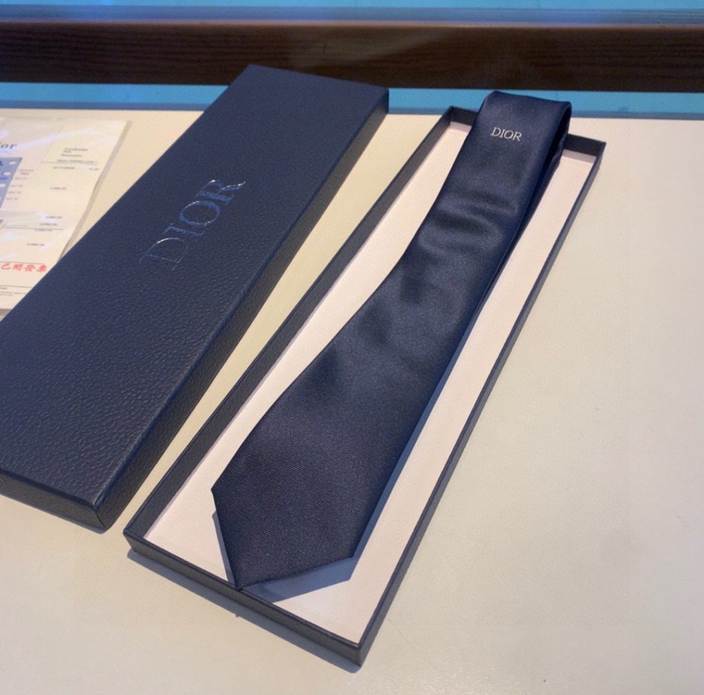 Dior 'Dior' Ribbon Tie Navy Blue Silk Dior Men Tie 29C1047A0675_C581