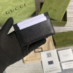 Gucci GG Marmont Card Case Black Gold Toned Hardware For Men 4in/10cm 657588 DJ20T 1000