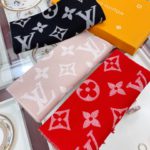 Louis Vuitton Essential Monogram Black/White Scarf 180cm/71in M77853