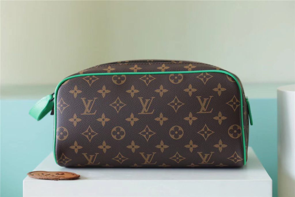 Louis Vuitton Dopp Kit Poche Toilette Monogram Canvas By Virgil Abloh's Minty /Green For Women, Women's Wallets 11in/28cm LV M46253