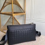 Bottega Veneta Classic Intrecciato Black, For Women, Women’s Bags 10.2in/26cm 651938V0E528803