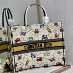 Christian Dior Large Dior Book Tote White, For Women, Women’s Handbags 16.5in/42cm CD M1286ZRTY_M941
