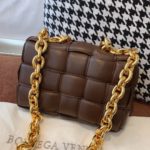 Bottega Veneta Chain Cassette Fondant, For Women, Women’s Bags 10.2in/26cm 631421VBWZ02132