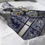 Christian Dior Medium Lady D-Lite Bag Blue, For Women, Women’s Handbags 24cm/9.5in CD M0565ORGO_M928