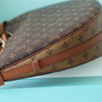 Louis Vuitton Loop Monogram Canvas By Nicolas Ghesquiere For Women, Women's Handbags, Shoulder And Crossbody Bags 38cm/15in LV 