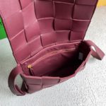 Bottega Veneta Cassette Light Pink, For Women, Women’s Bags 9.1in/23cm