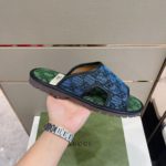 Gucci Men's GG Supreme Slide Sandal Blue And Green For Men ‎624879