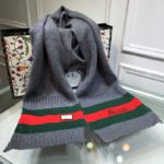 Gucci Beanie & Scarf Set In Grey