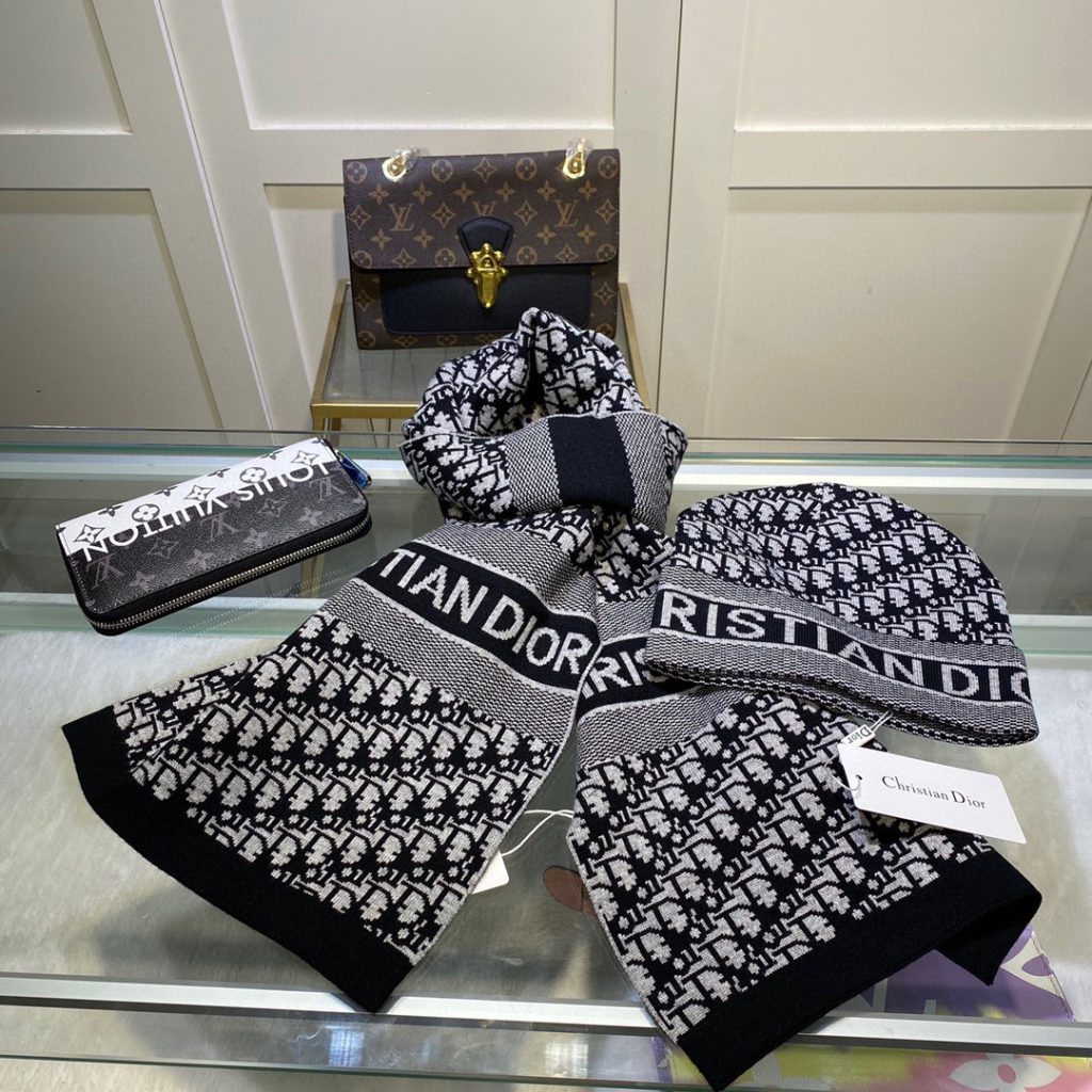Dior Pompom Beanie & Scarf Set In Black