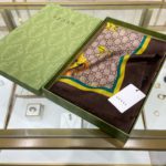 Gucci Cashmere Flower Printed Patterns Multicolor in Brown Scarf 150cm/71in