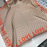 Gucci GG 'Love' Print silk Beige and Red Scarf 90cm/35in ‎681907 3G001 9774