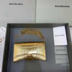 Balenciaga Hourglass Wallet On Chain in Gold, For Women, Women's Bags 7.6in/19cm 6560501S49M8005