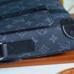 Louis Vuitton Trunk Messenger Monogram Eclipse For Men, Men's Bags, Shoulder And Crossbody Bags 9.4in/24cm LV M45727