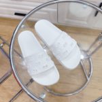 Gucci Men's Rubber GG Slide Sandals White For Men 573922 JDR00 9014