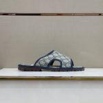 Gucci Men's GG Supreme Slide Sandal Blue And Beige For Men ‎624879