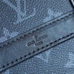 Louis Vuitton Trunk Messenger Monogram Eclipse For Men, Men's Bags, Shoulder And Crossbody Bags 9.4in/24cm LV M45727