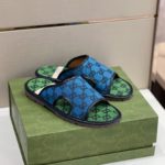 Gucci Men's GG Supreme Slide Sandal Blue And Green For Men ‎624879