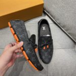 Louis Vuittion LV Driver Moccasin Black For Men LV 1AAF38
