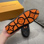 Louis Vuittion LV Driver Moccasin Black For Men LV 1AAF38