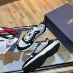 Christian Dior B25 Runner Sneaker Black/White For Men CD 3SN259YUH_H960