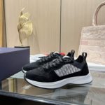 Christian Dior B25 Runner Sneaker Black For Men CD 3SN259ZJF_H968