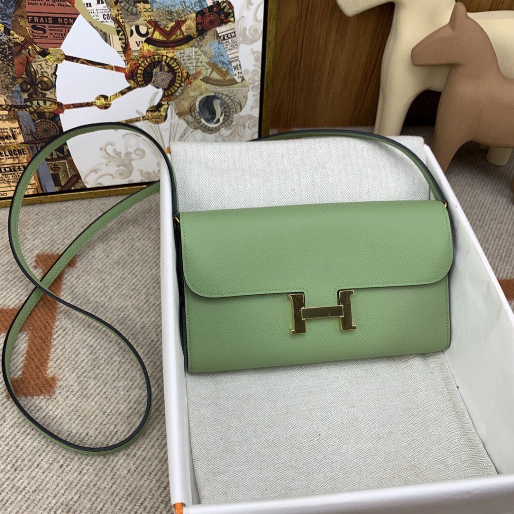 Hermes Constance Long Togo Wallet Green, Gold Toned Hardware Bag For Women, Women's Handbags, Shoulder Bags 8.1in/21cm