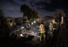 Se incendian dos bodegas en Ciudad Jardín