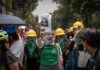 Madres buscadoras protestan cerca del Estadio Azteca durante inauguración