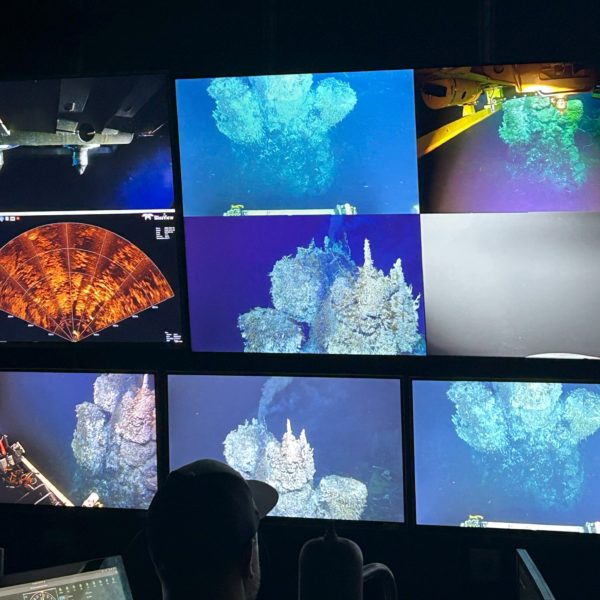 Inferno hydrothermal vent from the Jason control van