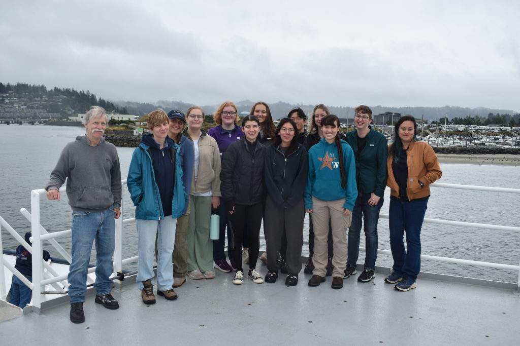VISIONS’25 and RCA team members gather on the Atlantis for a group photo at the end of Leg 1. Credit: T. Trudel, Jason Team, V25