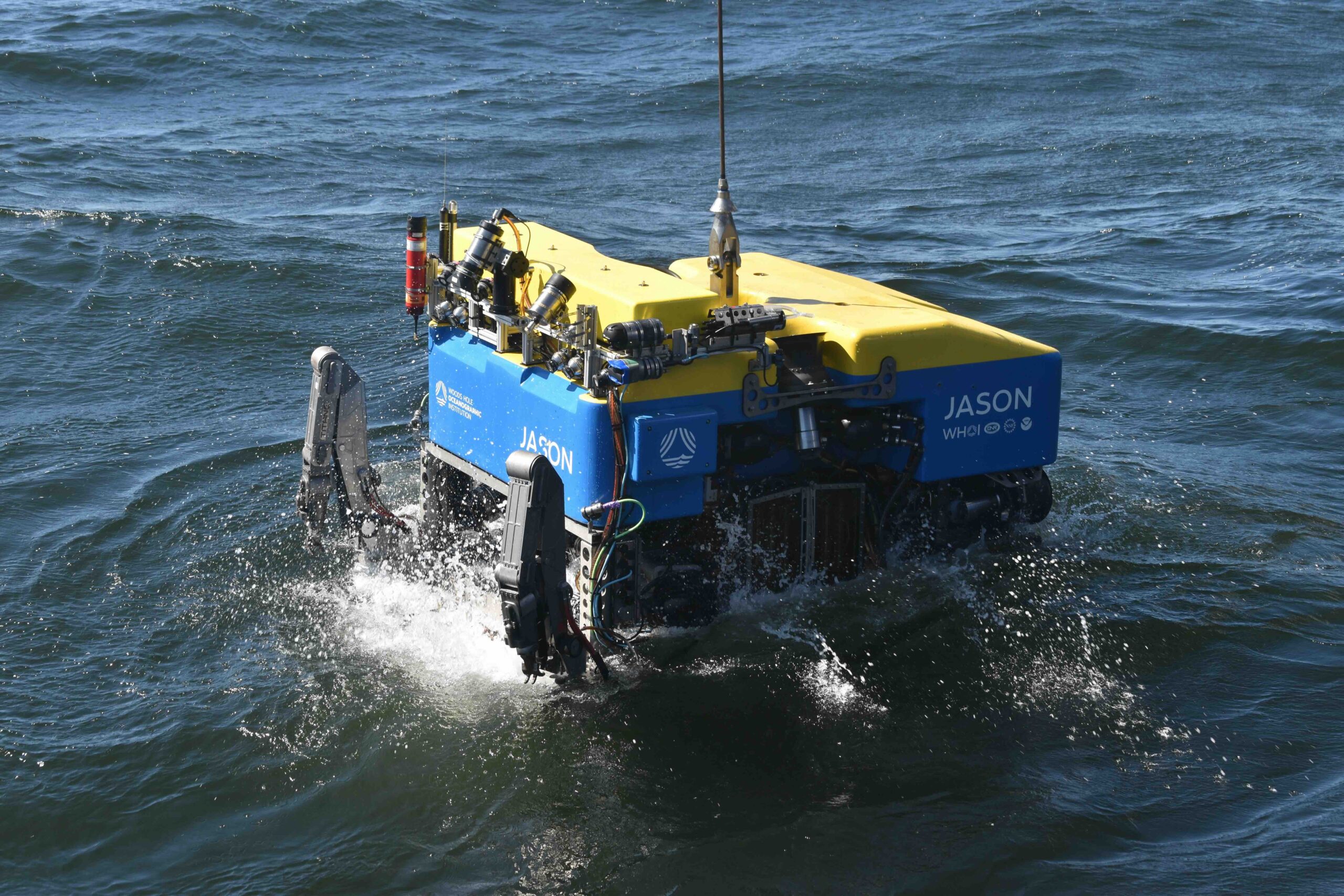 Jasone Enters the Water Oregon Shelf