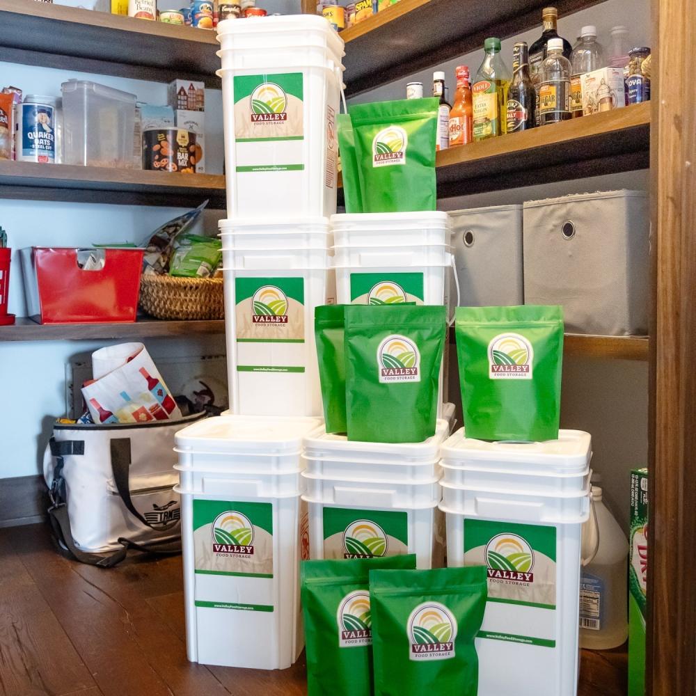 Premium Protein Bucket With Freeze-Dried Meat