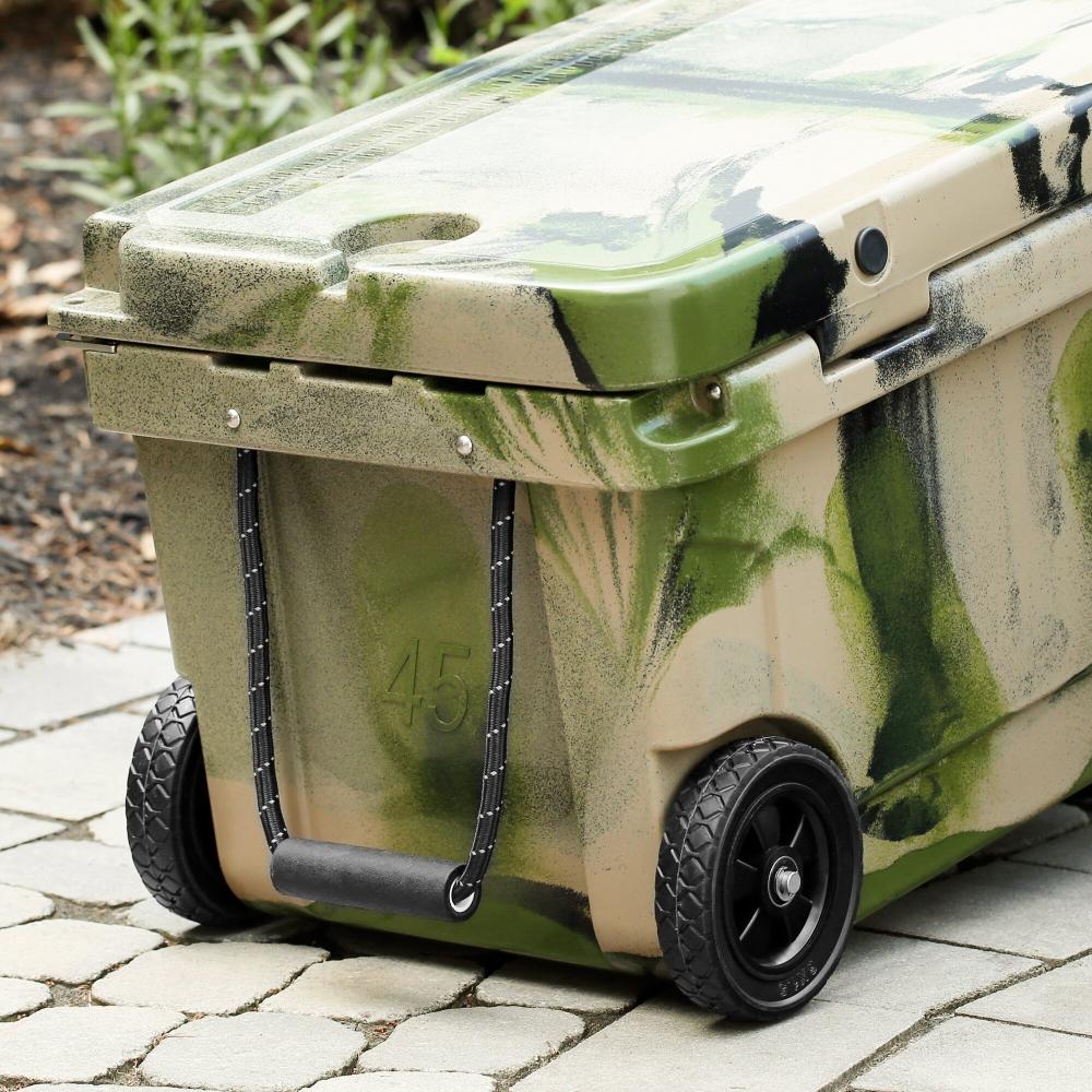 45 Quart. Outdoor Cooler / Ice Chest - Camouflage - Mobile