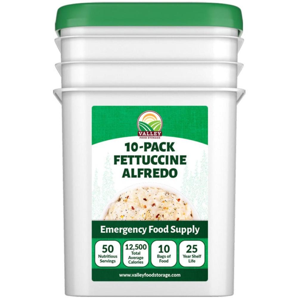 Fettuccine Alfredo - Thick, Creamy White Sauce With Egg Noodles