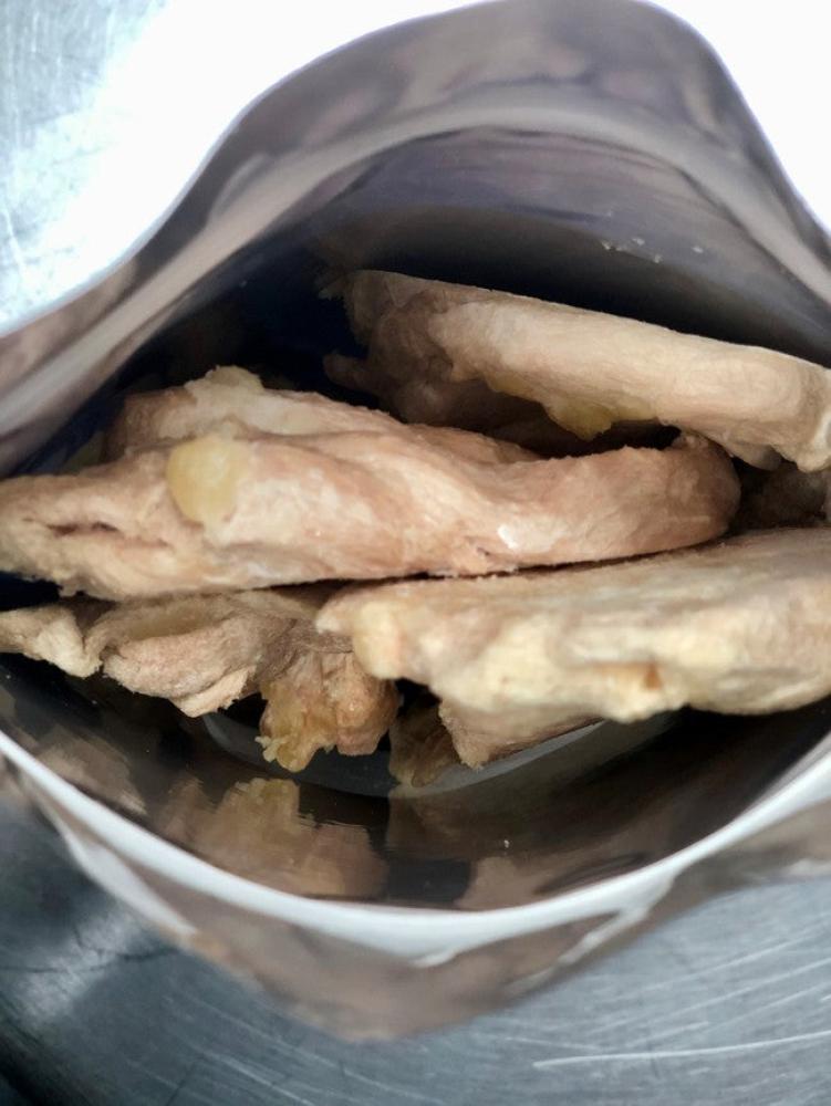 Freeze Dried Uncooked Chicken Thighs