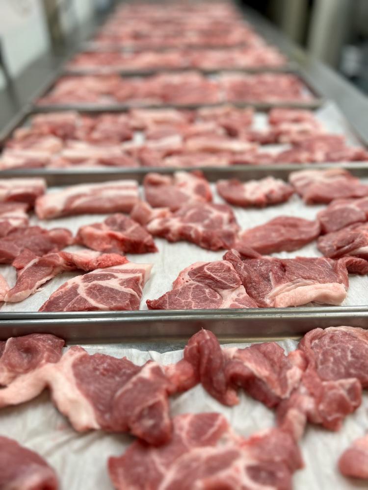 Dried Uncooked Boneless Country-Style Pork Ribs