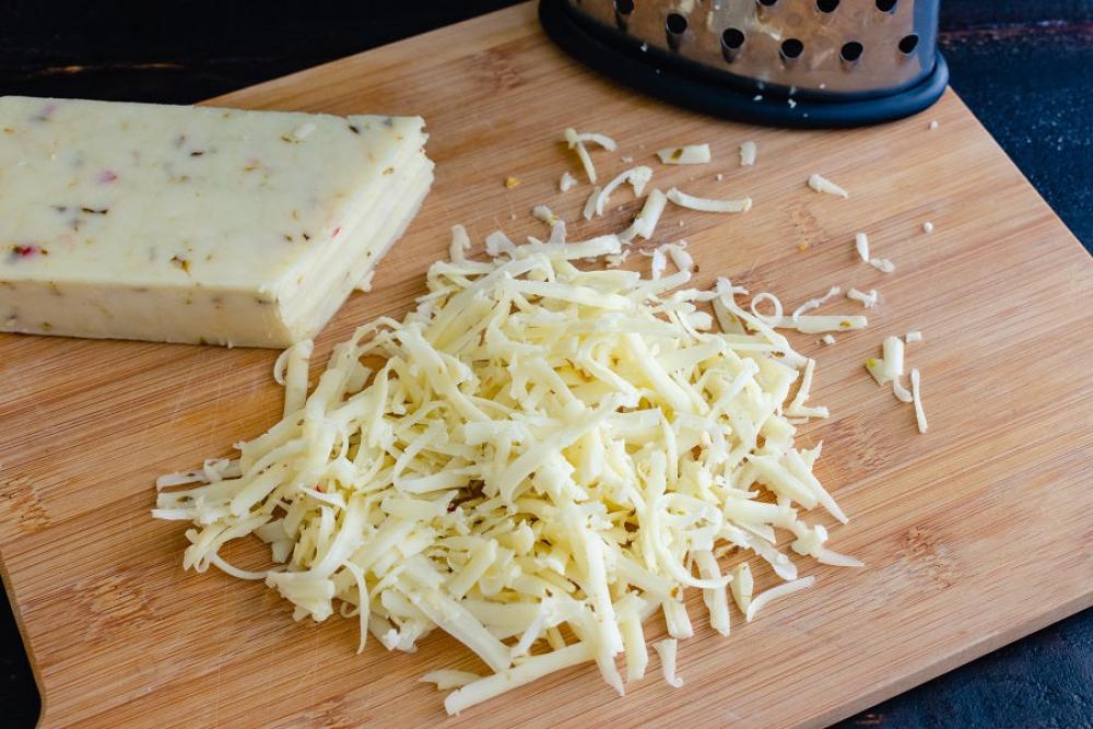 Freeze Dried Shredded Pepper Jack Cheese