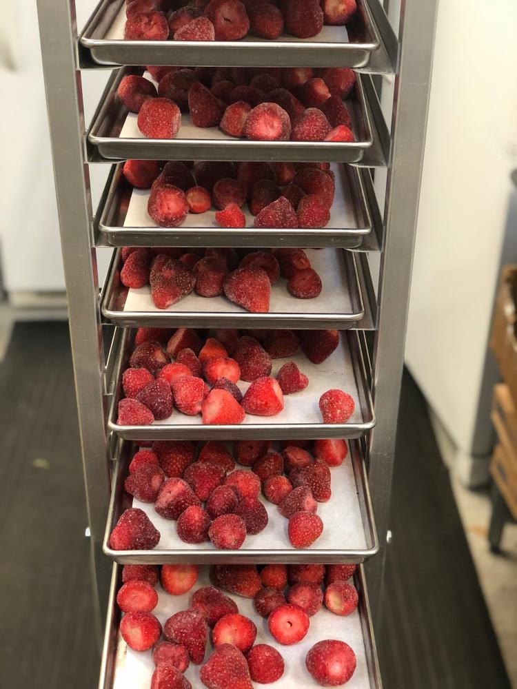 Freeze Dried Strawberries and Chocolate Cake Combo Box