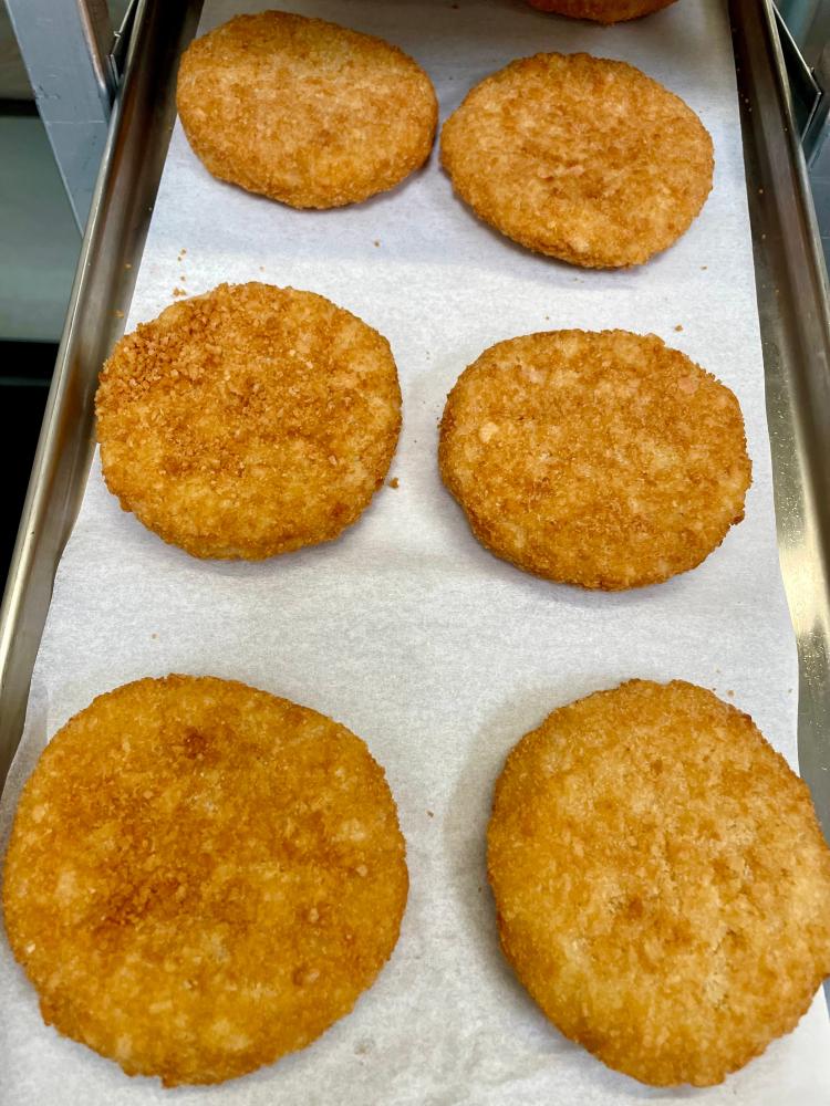 LIMITED PRODUCTION Freeze Dried Fully Cooked New England Style Crab Cakes