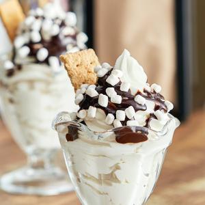 Regal Mini Dehydrated Marshmallow Topping - 5 lb.