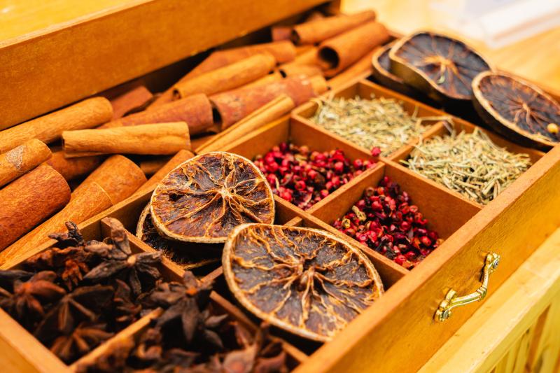 Cinnamon & Baking Spices