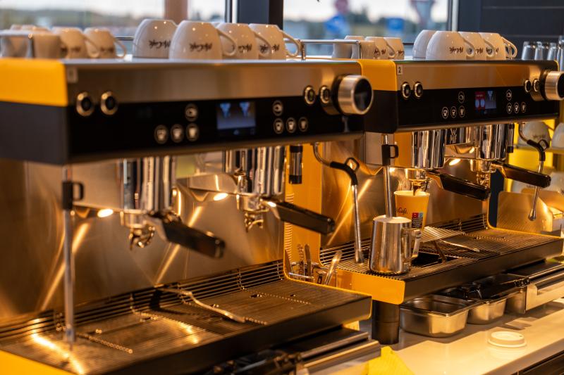 Coffee Makers & Espresso Machines