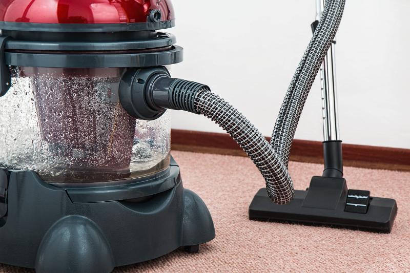 Vacuums & Floor Care